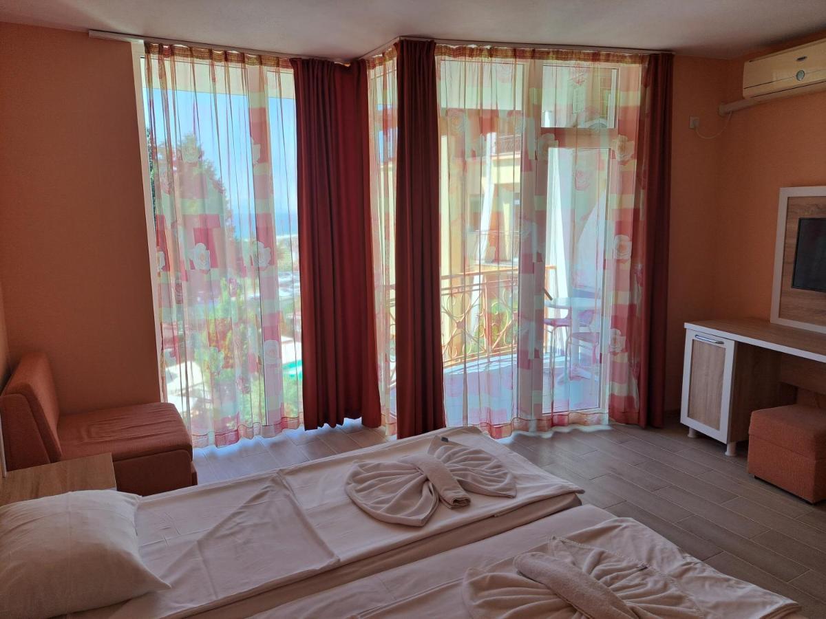 Copacabana Hotel Ravda Bagian luar foto
